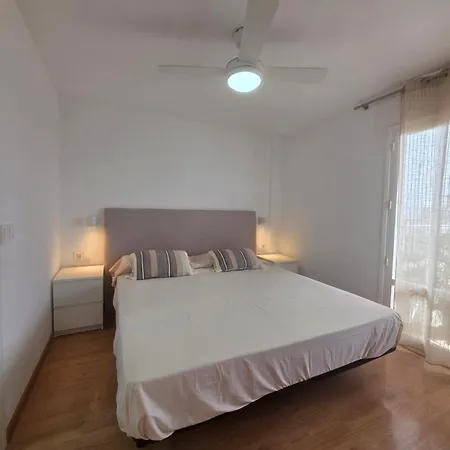 Lejlighed Rosalia, Located On The 9th Floor With Amazing Sea Views And 2 Large Swimming Pools! El Campello