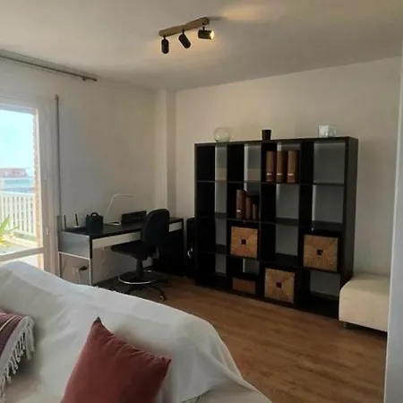 Rosalia, Located On The 9th Floor With Amazing Sea Views And 2 Large Swimming Pools! Lejlighed